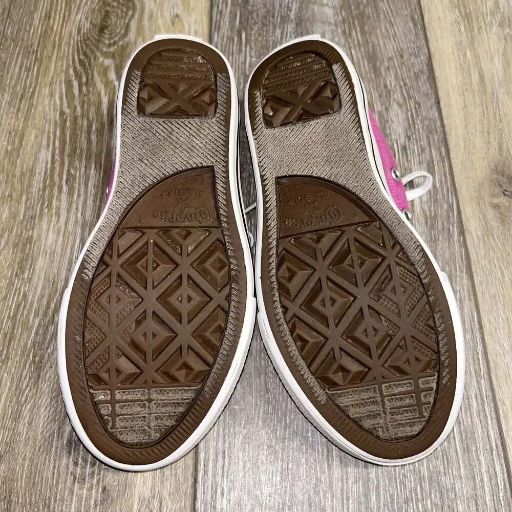 Converse previously owned